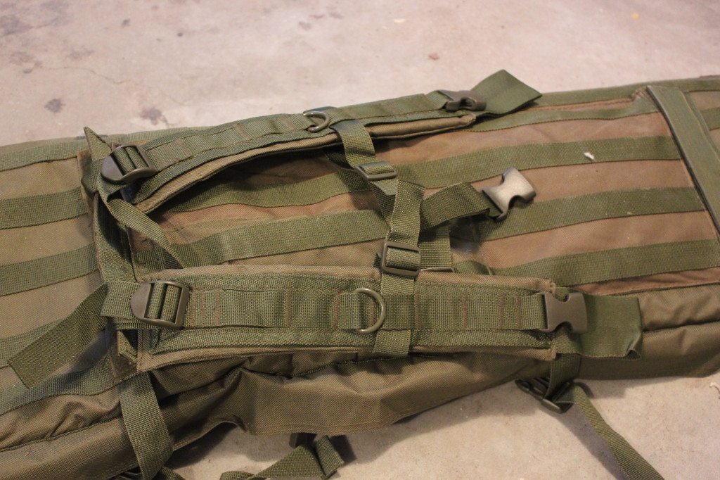 The padded straps have d-rings and a chest strap