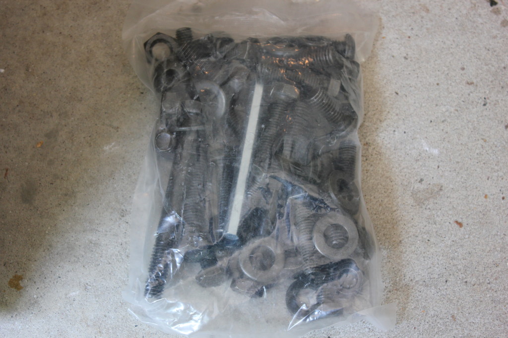 Smittybilt XJ XRC 76810 Nuts, bolts, and washers